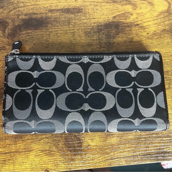 Coach Alexandra Signature Slim Envelope Wallet 7.5 X4 Zip Pockets Leather Trim - Picture 2 of 11